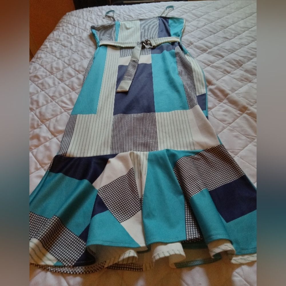 Color Block Strappy Mermaid Dress - Picture 7 of 8